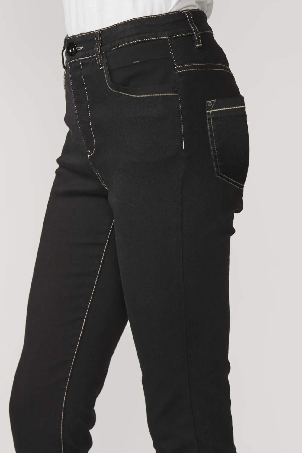 Lania The Label Vienna Jean Black