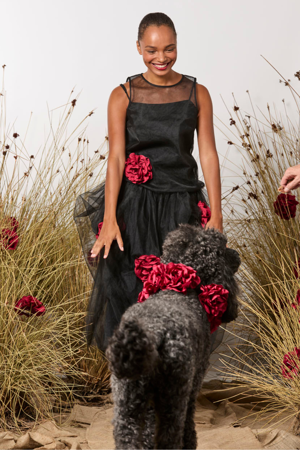 M.A.Dainty First Sight Top Black with Red Roses