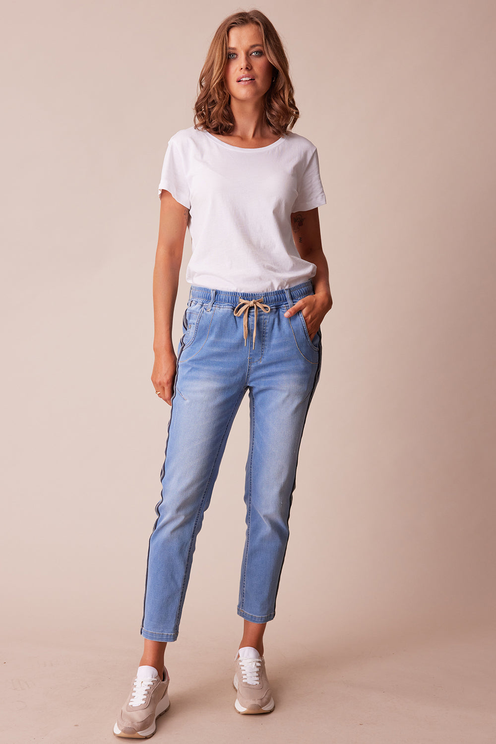 Lania Boyfriend Jean Distressed