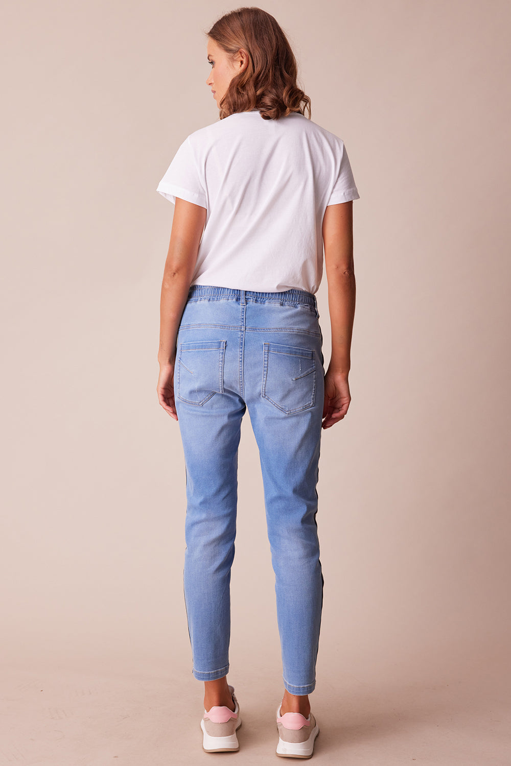 Lania Boyfriend Jean Distressed