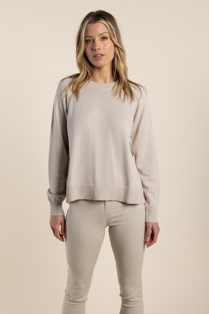 Two T's Crew Neck Sweater Natural