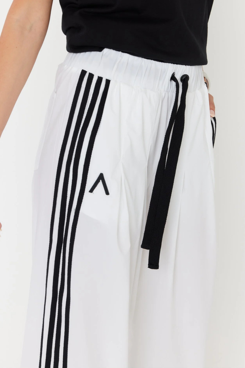 Alexandra Aladin Pant White
