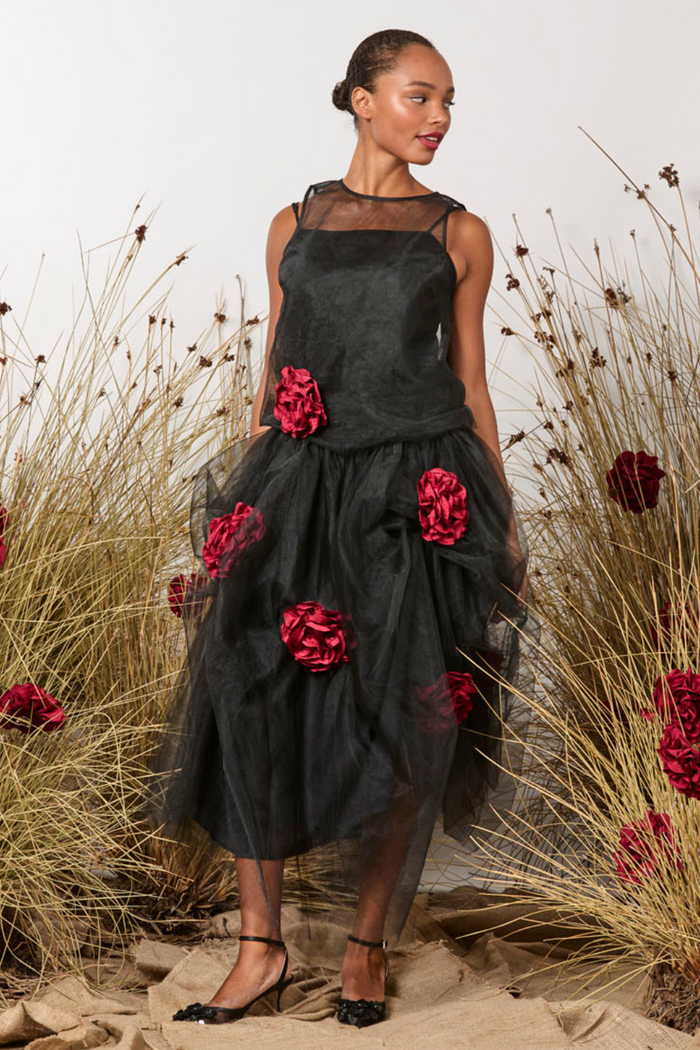M.A.Dainty Eternal Love Skirt Black with Red Roses