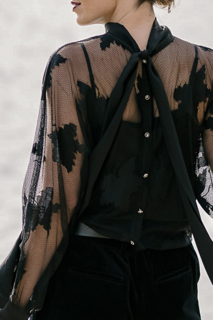 M.A.Dainty Alley Top Black