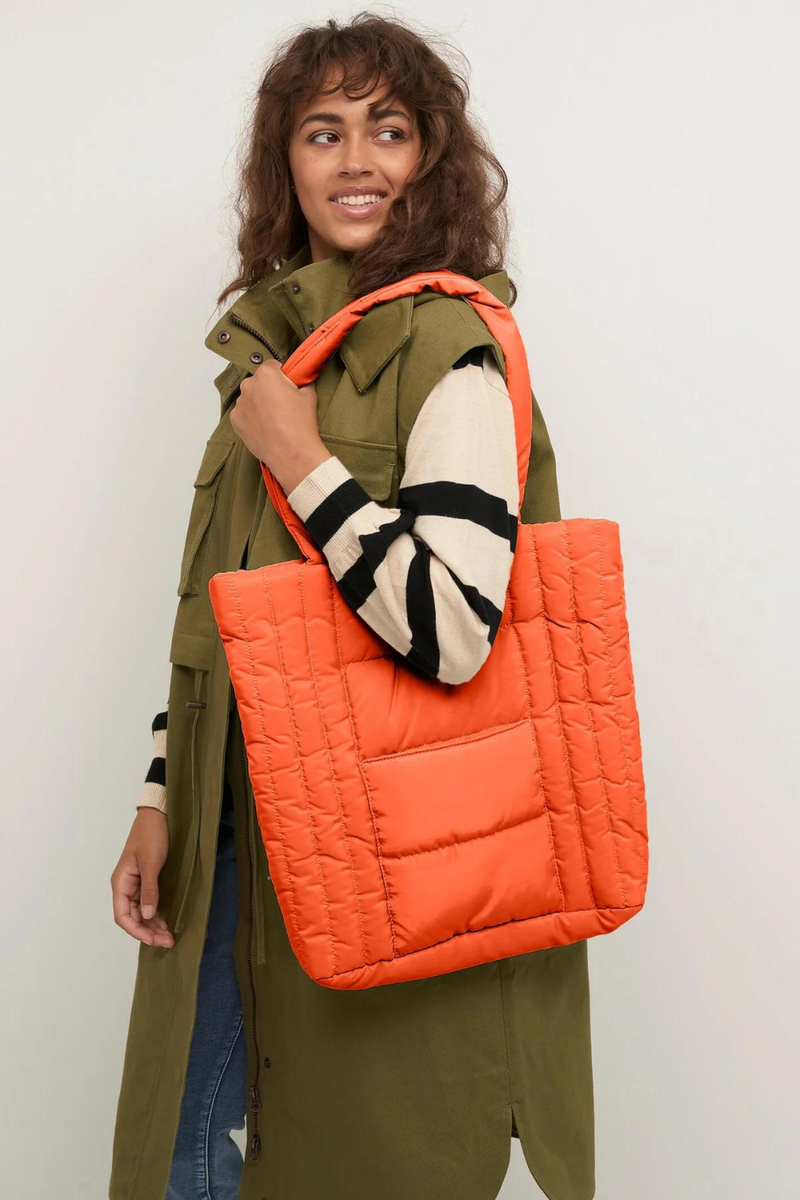 Cream Sleigh Quilted Bag Coral
