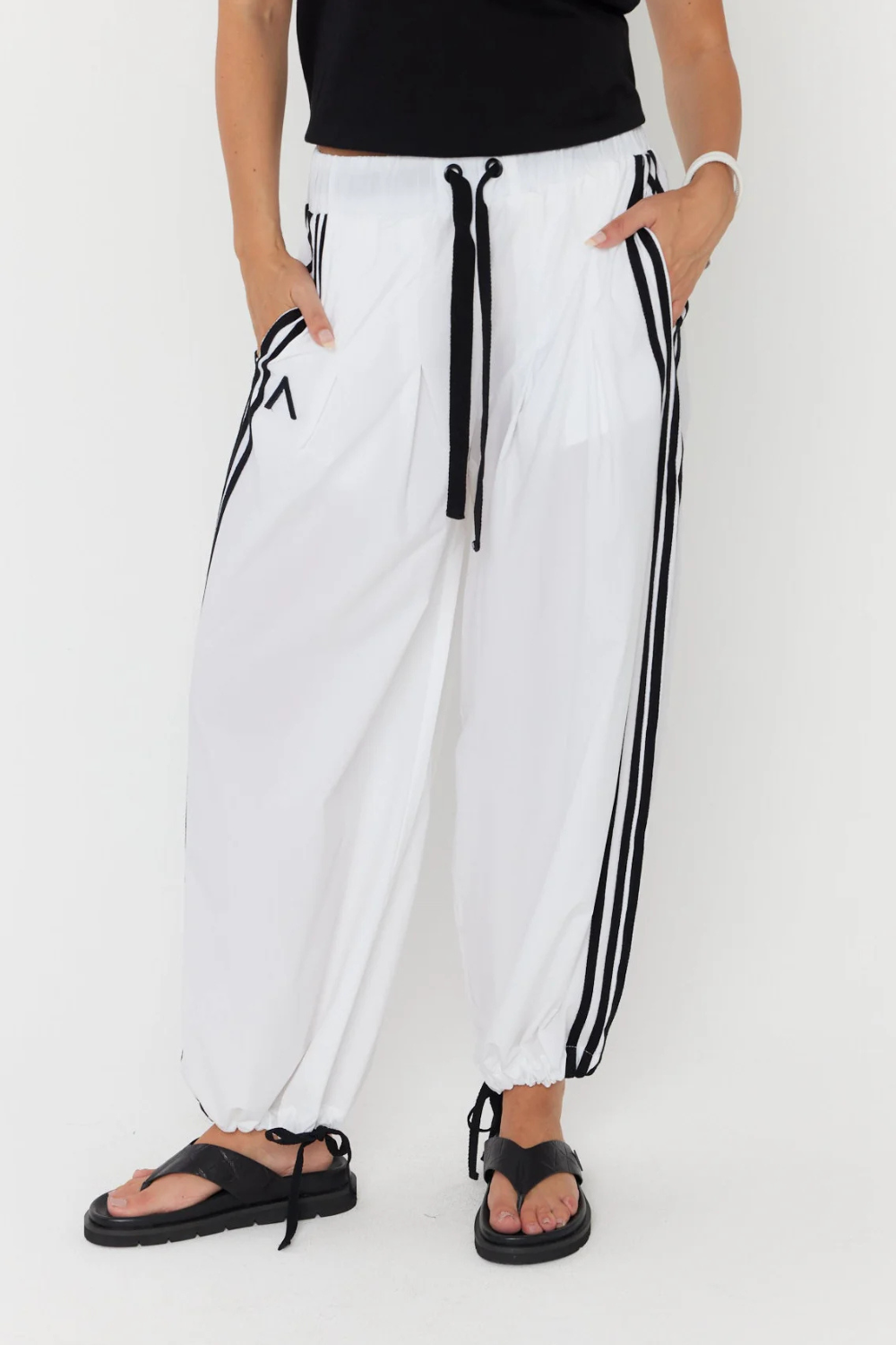 Alexandra Aladin Pant White