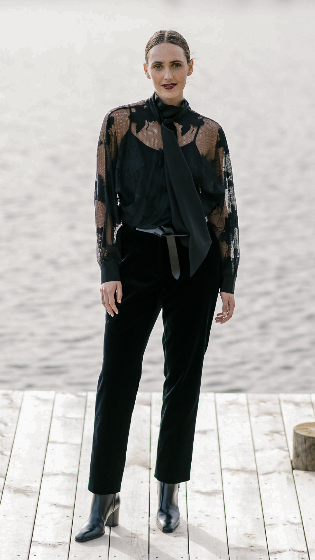 M.A.Dainty Alley Top Black