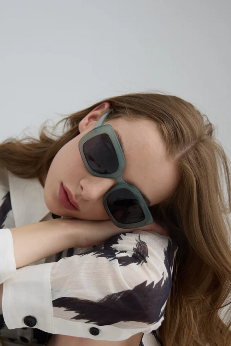Captivated Eyewear Aria Sunglasses Green