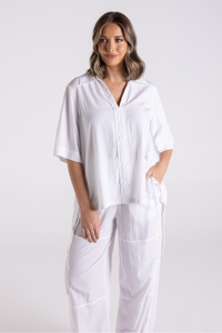 Two T's Crinkle Short Sleeve Top