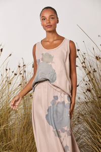 M.A.Dainty Shutter Top Big Roses