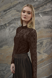 Curate Don't Get Meshy Top Brown