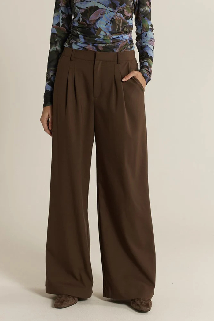 Fate + Becker Roan Pants Chocolate