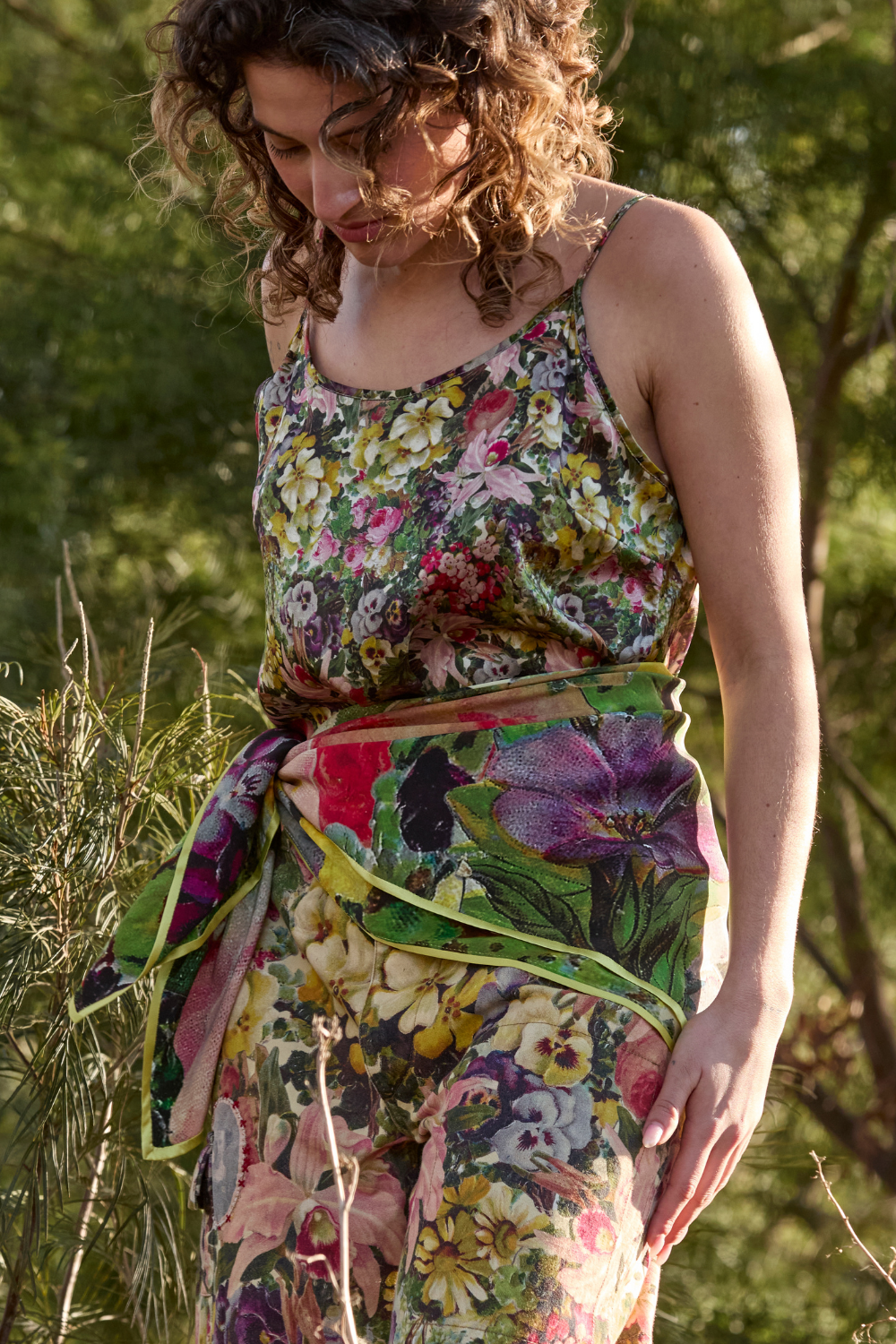 Circular by M.A.Dainty Garland Scarf Blooms