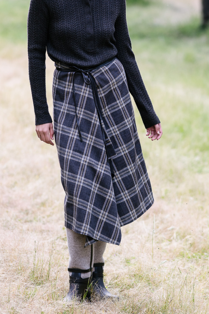 M.A.Dainty Argo Skirt Brown/Gold Check Pre-Order