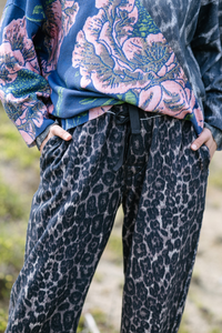 M.A. Dainty Gauge Pant Snow Leopard