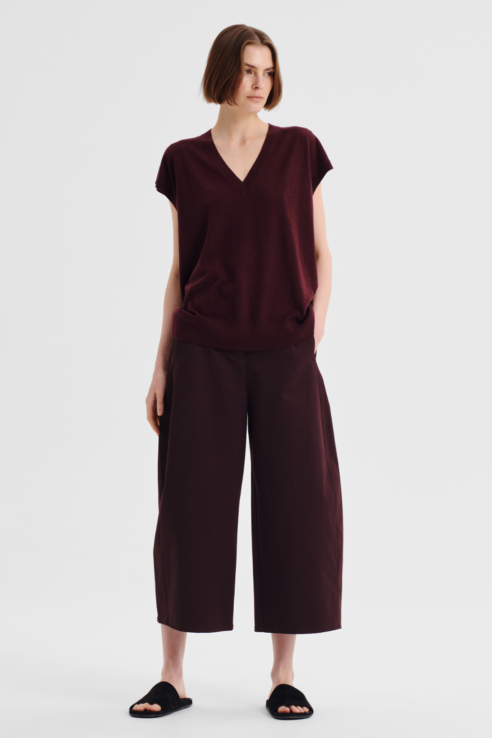 Morrison Oxford Merino Knit Vest Pinot