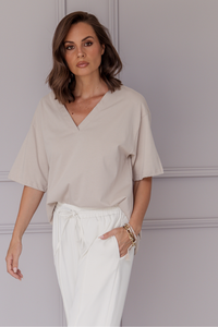 Alexandra Nix V-Neck Tee Stone
