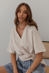 Alexandra Nix V-Neck Tee Stone