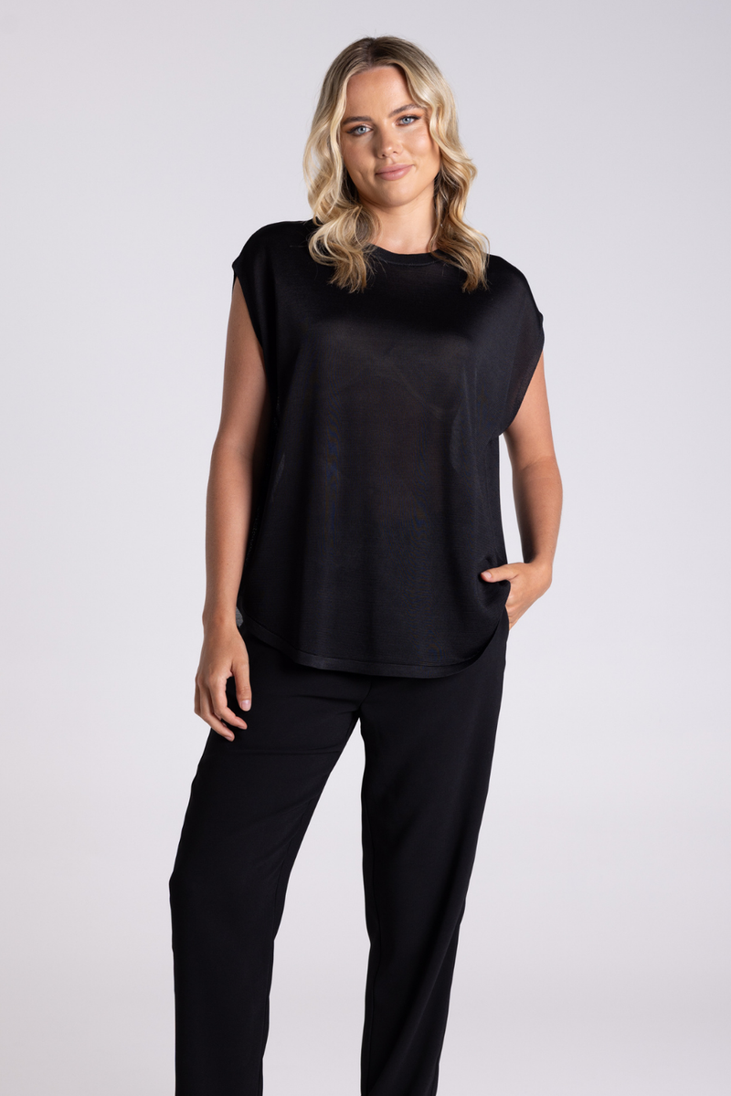 Two T's Oversized Top Black