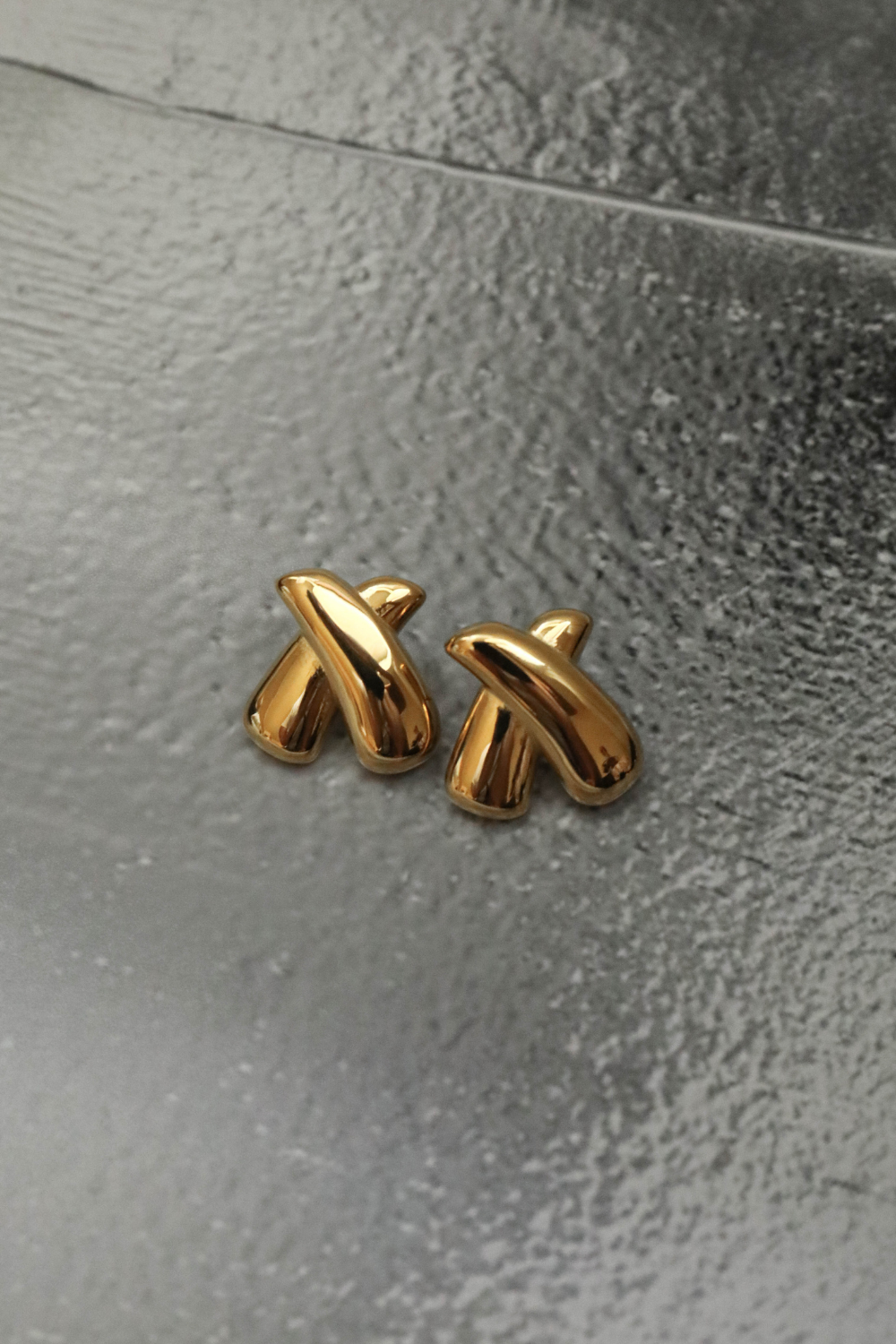 Zahar Piper Earrings Gold