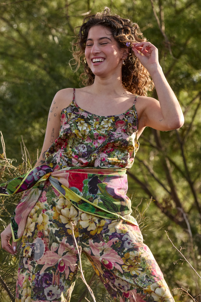 Circular by M.A.Dainty Sweetpea Top Blooms