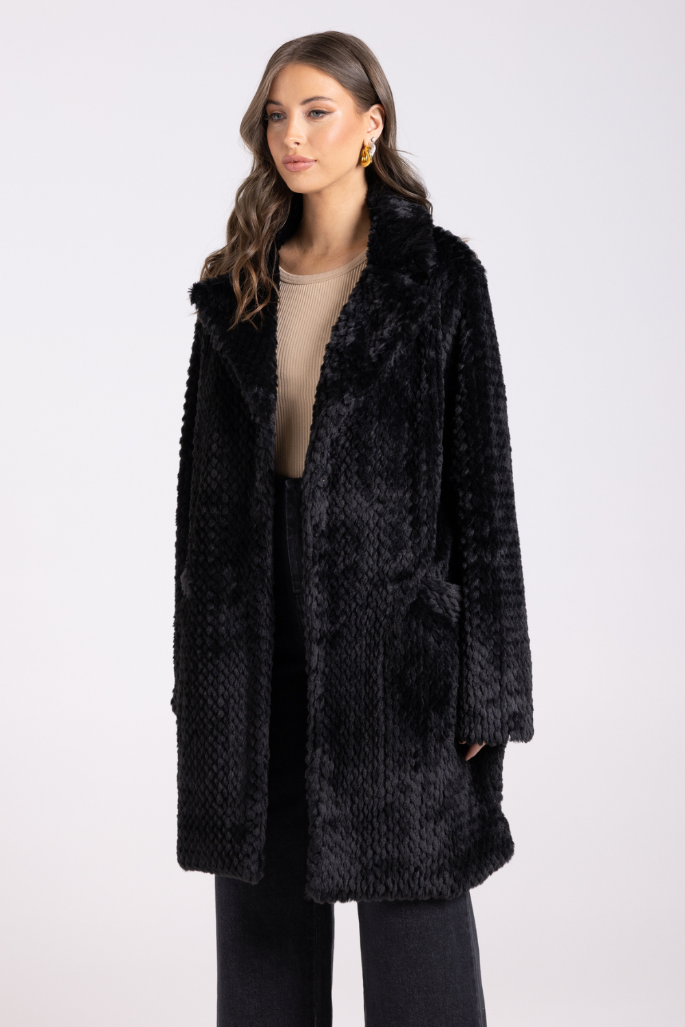 Two T's Teddy Coat Black