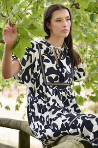 Curate To The Max Dress Black White Pre-Order