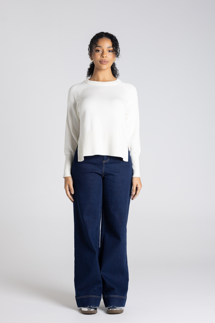 Two T's Crew Neck Basic Sweater Ivory