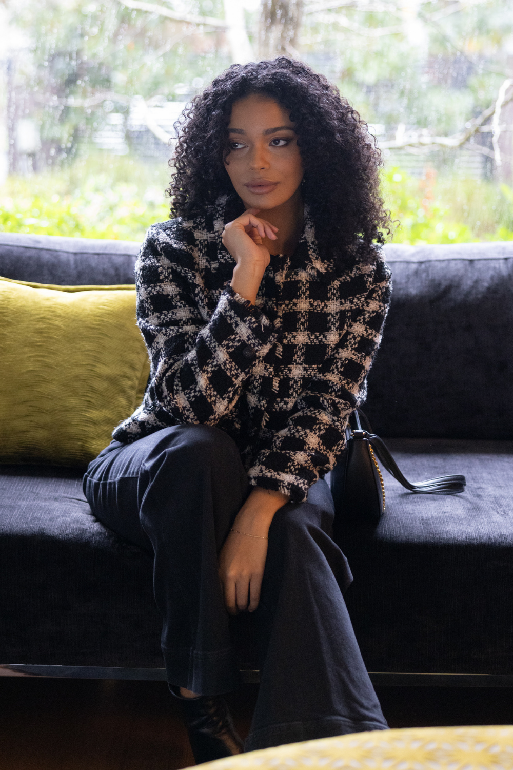 Two T's Cropped Tweed Blazer Black