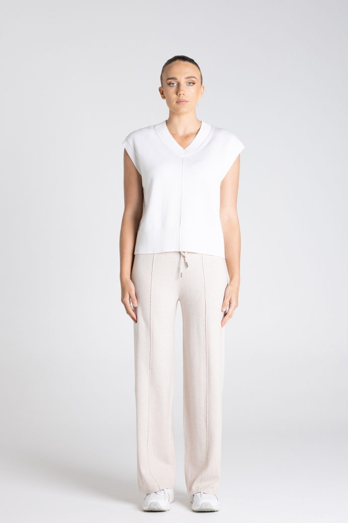 Two T's V Neck Cotton-Merino Vest Ivory