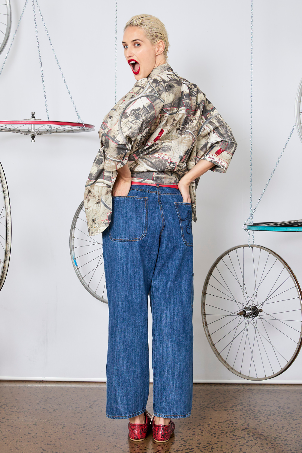Circular by M.A.Dainty Wheelie Shirt Trick Cyclist