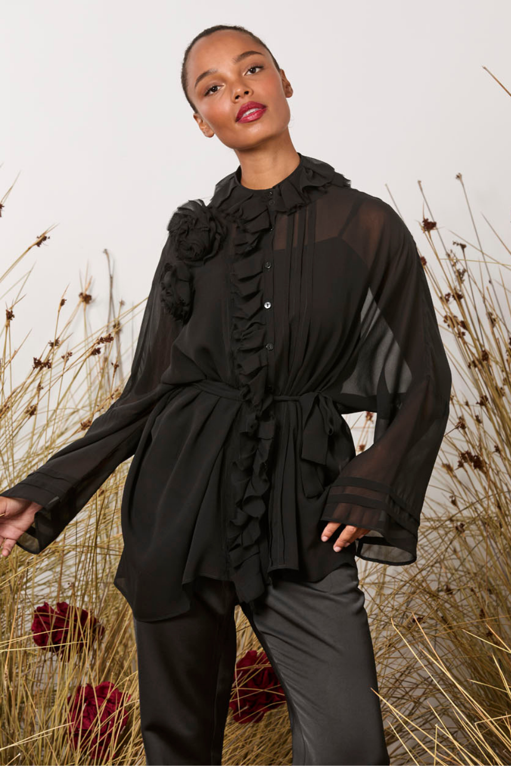 M.A.Dainty Whisper Top Black