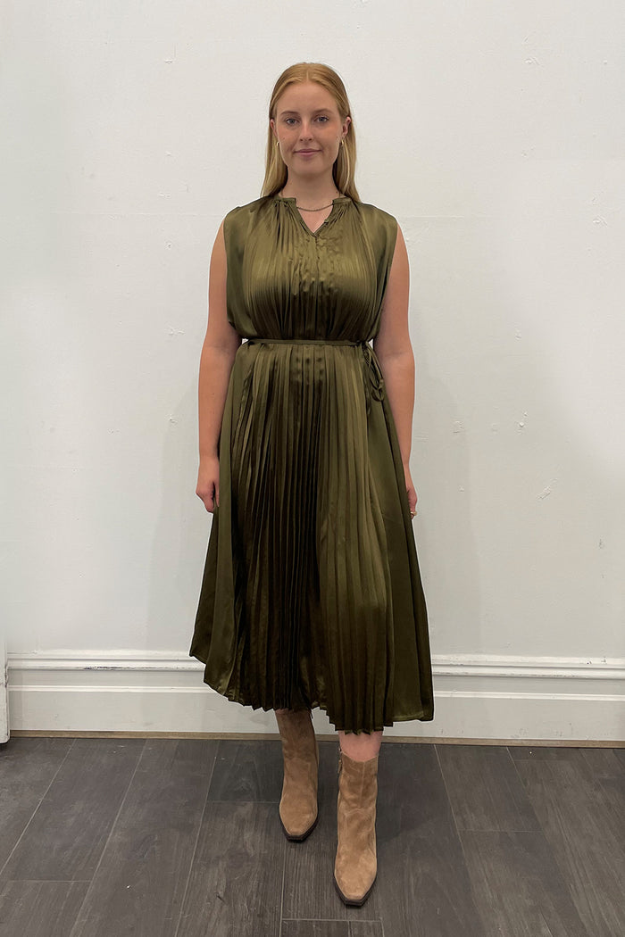 M.A.Dainty Wig Dress Bronze