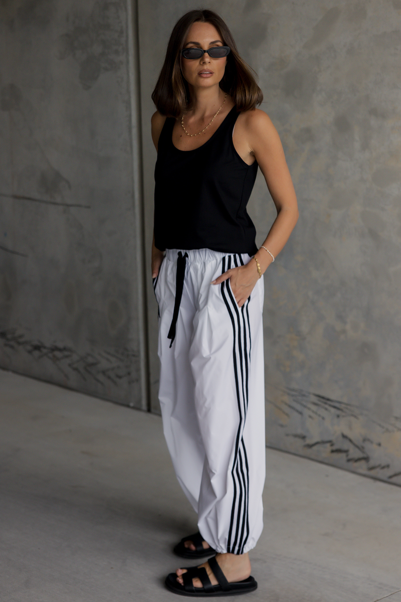 Alexandra Aladin Pant White