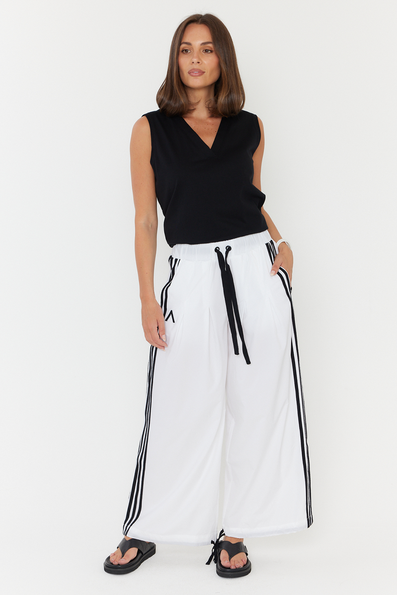 Alexandra Aladin Pant White